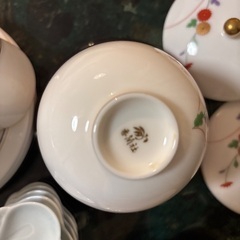 食器(ブランドコーヒーカップ、お皿、お湯呑みなど)の画像