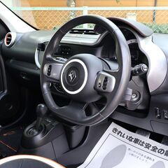 TURBO/禁煙/ETC/USB&Bluetooth接続/オ-ディオリモコン内蔵レザ-ステアリング/前席ヒ-タ-付きレザ-調コンビシ-ト/アルミペダル/純正17AW/リヤスポ/プライバシ-ガラス/オ-トライト/クルコン/バックソナ-/4エアバック/セキュリティ-/車検2年整備付きルノ-トゥインゴGT♪ ☆遠方納車/オ-トロ-ン/買取査定OK☆の画像