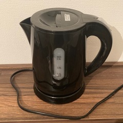 電気ケトルの画像