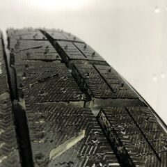 【新品】YOKOHAMA ice GUARD iG70 175/60R16 82Q 16インチ スタッドレス 1本 21年製 ラクティス イグニス クロスビー アクア等　(STW006)の画像