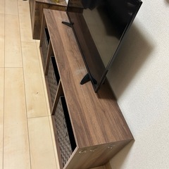 3点セット(テレビ、テレビ台、蓋付きカラボの画像