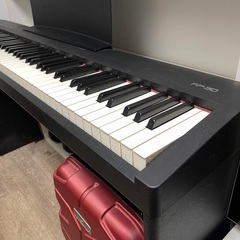 Roland FP-30 電子ピアノ 88鍵盤 + 専用スタンド・ペダル付き 引取歓迎の画像