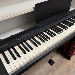 Roland FP-30 電子ピアノ 88鍵盤 + 専用スタンド・ペダル付き 引取歓迎の画像
