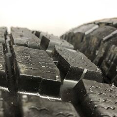 【新品】YOKOHAMA GEOLANDAR i/T G072 255/70R16 111Q 16インチ スタッドレス 4本 22年製 フォード/エクスプローラー等　(STY003)の画像