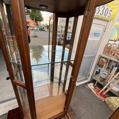 フラットキュリオ ムーブ 飾り棚　キュリオケース　キャビネット　照明ランプ付　棚板4枚　幅805 奥行400 高さ1805 中古品 有限会社マックス ④の画像
