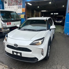 新車　ヤリスクロスハイブリッド R6 odo 1.9km 車検2年の画像
