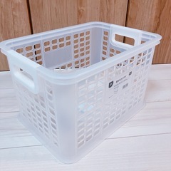 DCM 重なるコンテナ　コンテナの画像