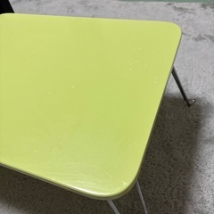 ライムグリーン ローテーブル 折りたたみてーふテーブルの画像