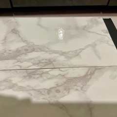 ローテーブル（カフェテーブル、センターテーブル）の画像