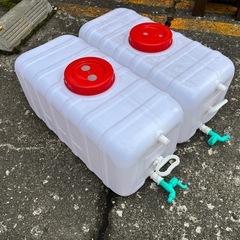 給水タンク　集水タンク　キッチンカータンク　80L 2個セットの画像