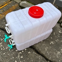 給水タンク　集水タンク　キッチンカータンク　80L 2個セットの画像