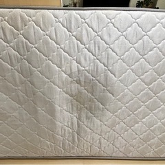 セミダブル　マットレスの画像
