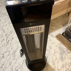 首振り 電気ストーブの画像