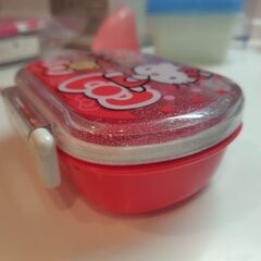 キティちゃんお弁当箱の画像