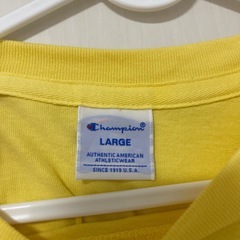 Champion イエロー Tシャツ LARGEの画像