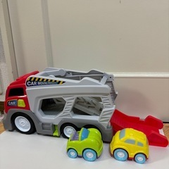 美品 カーキャリア おもちゃ 車付きの画像