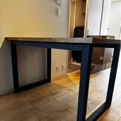 LOWYA ダイニングテーブルの画像