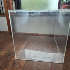 アクリル水槽　60×45×45cmの画像