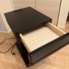 サイドテーブルの画像