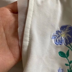 クイーンズコート　花柄　ノースリーブの画像