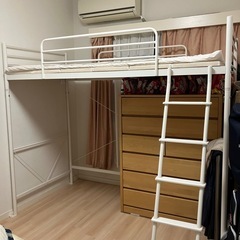 ニトリ　ロフトベッド　白の画像