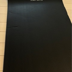 ヨガマット　ブラックの画像