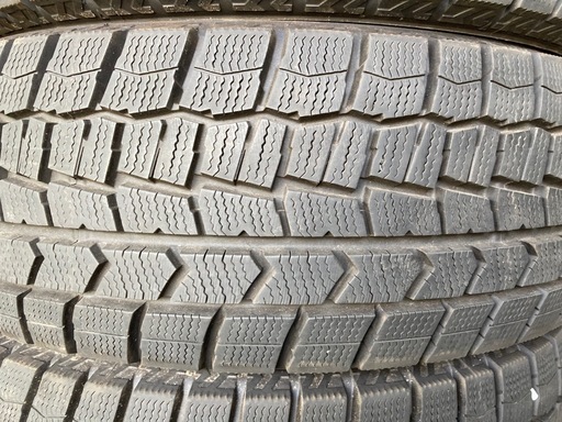 DUNLOP 195/65R15 24年製　冬タイヤ