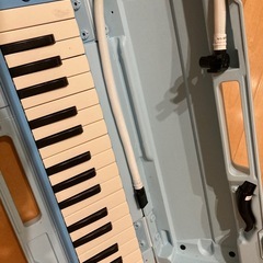 ランドセルとメロディオンの画像