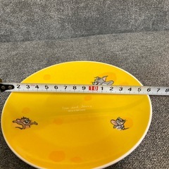 トムとジェリーのお皿の画像