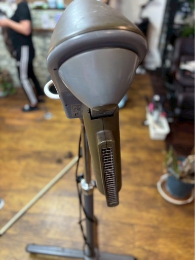 スタンド式ドライヤー