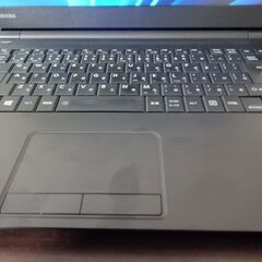 東芝　高年式高性能8世代Core i7搭載 高速SSD240G　メモリ大容量8G　薄型スリム 画面15.6インチ　薄型モデル　Windows11の画像