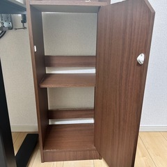 配線目隠しに！ケーブルボックス／ルーター収納の画像