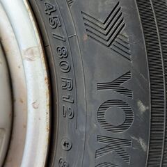 スタッドレスタイヤ（ホイール付き）４本セットの画像