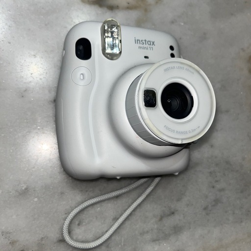 instax mini 11 インスタントカメラ  ホワイト