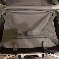 【無料】スーツケースの画像