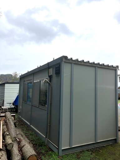 コンテナ　倉庫