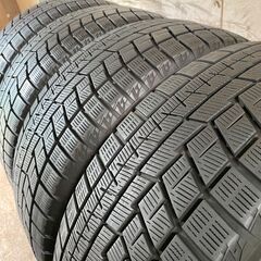 【スタッドレス】YOKOHAMAタイヤ iceGUARD iG60 215/55R17 94Q M+S 中古タイヤ4本セットの画像