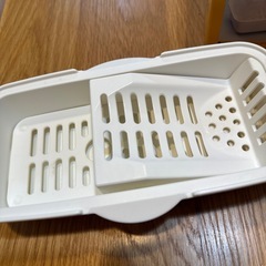 電子レンジ用　哺乳瓶　消毒器の画像