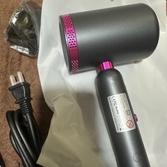 新品　ドライヤー　折りたたみ　マイナスイオン　の画像