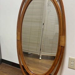 アンティーク鏡の画像