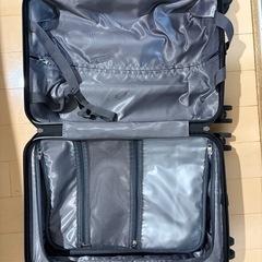 キャリーケース　スーツケースの画像