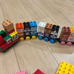 アンパンマンはじめてのブロックワゴン、SLマンとすうじ123！すうじブロックセットの画像