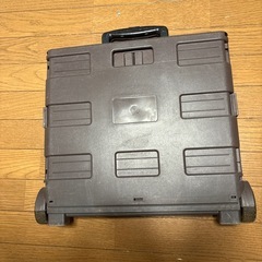 荷物カートの画像