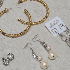 ピアス 13点 まとめ売り フープ イミテーションパール ラインストーン ビーズの画像