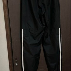adidas
の画像