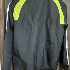 adidas
の画像