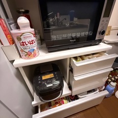 食器棚の画像