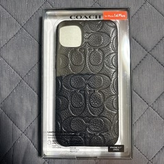 iPhone14plus用ケース2個レンズフィルム１個充電ケーブルにほん2本の画像