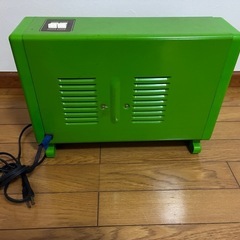 電気ファンヒーターの画像