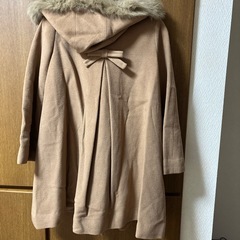 ワールドベージュコート38サイズＭサイズの画像